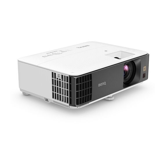 Top ponuda BenQ TK700 3200-Lumen XPR 4K UHD Gaming DLP Projector, 3 image - LaptopPlaza uvoz i distribucija laptopova, projektora i druge IT opreme